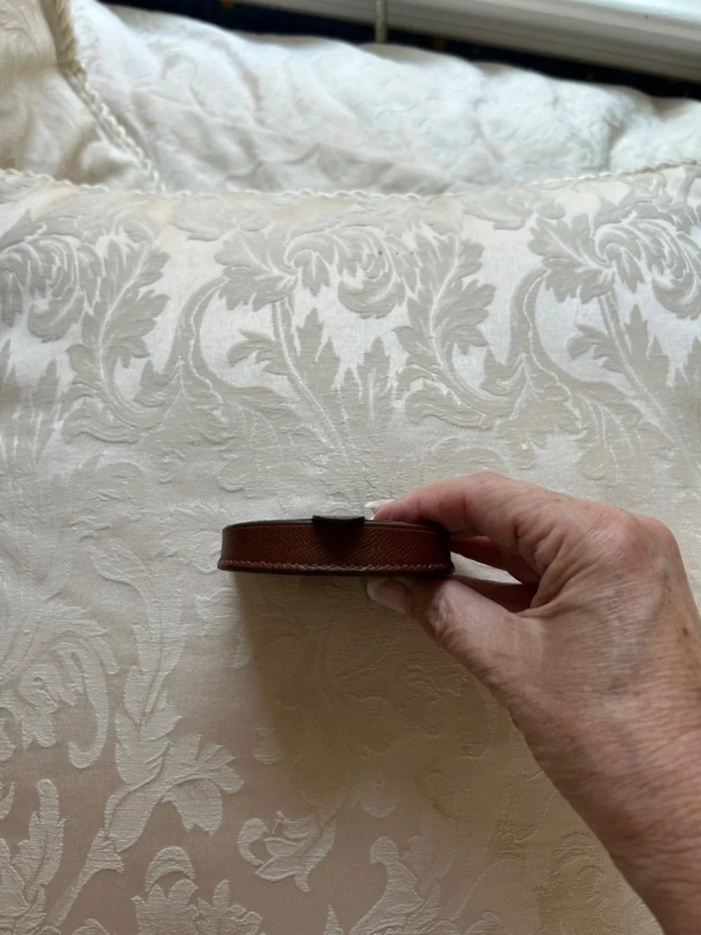 7034. Authentic Louis Vuitton Collectible Vintage Monogram Coin Pouch. - Picture 7 of 8